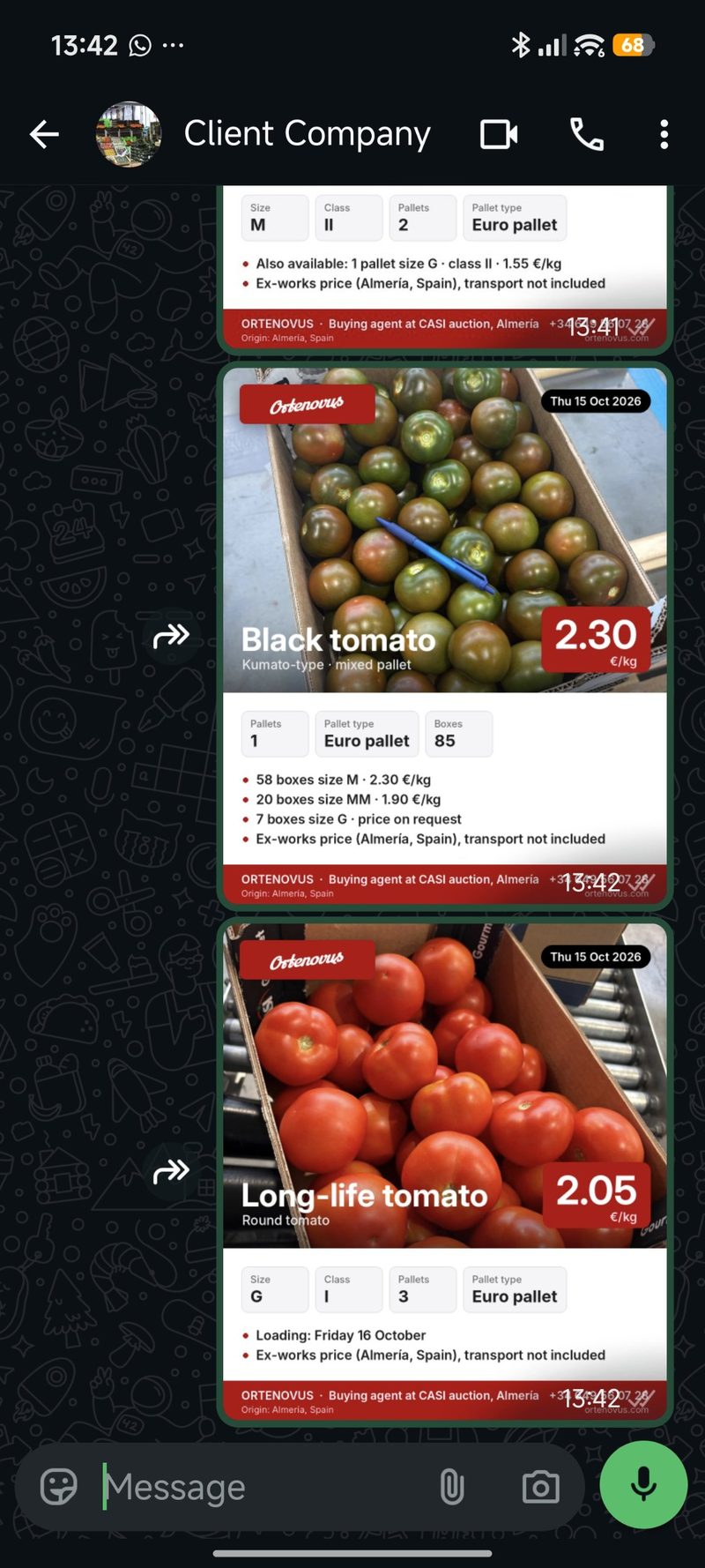 WhatsApp cards Ortenovus sends every morning: tomato lots with photo, size, class, pallets and price per kilo